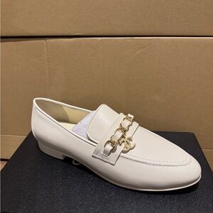 Luxury flats moving sale all size 7